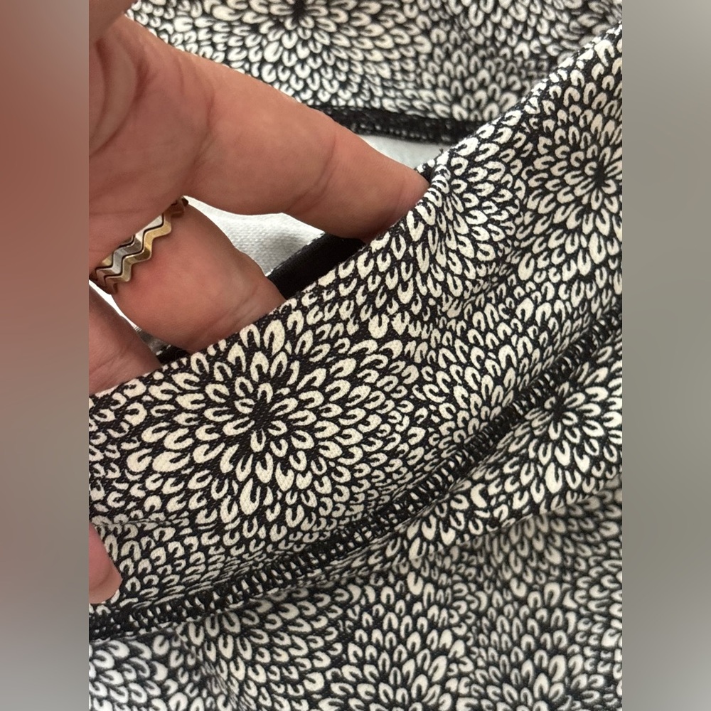 LULULEMON City Skirt in Plush Petal Deep Coal Ghost - Picture 9 of 9